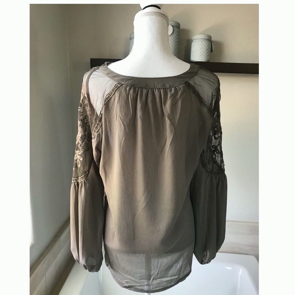 Warm olive green sheer blouse - Picture 6 of 6